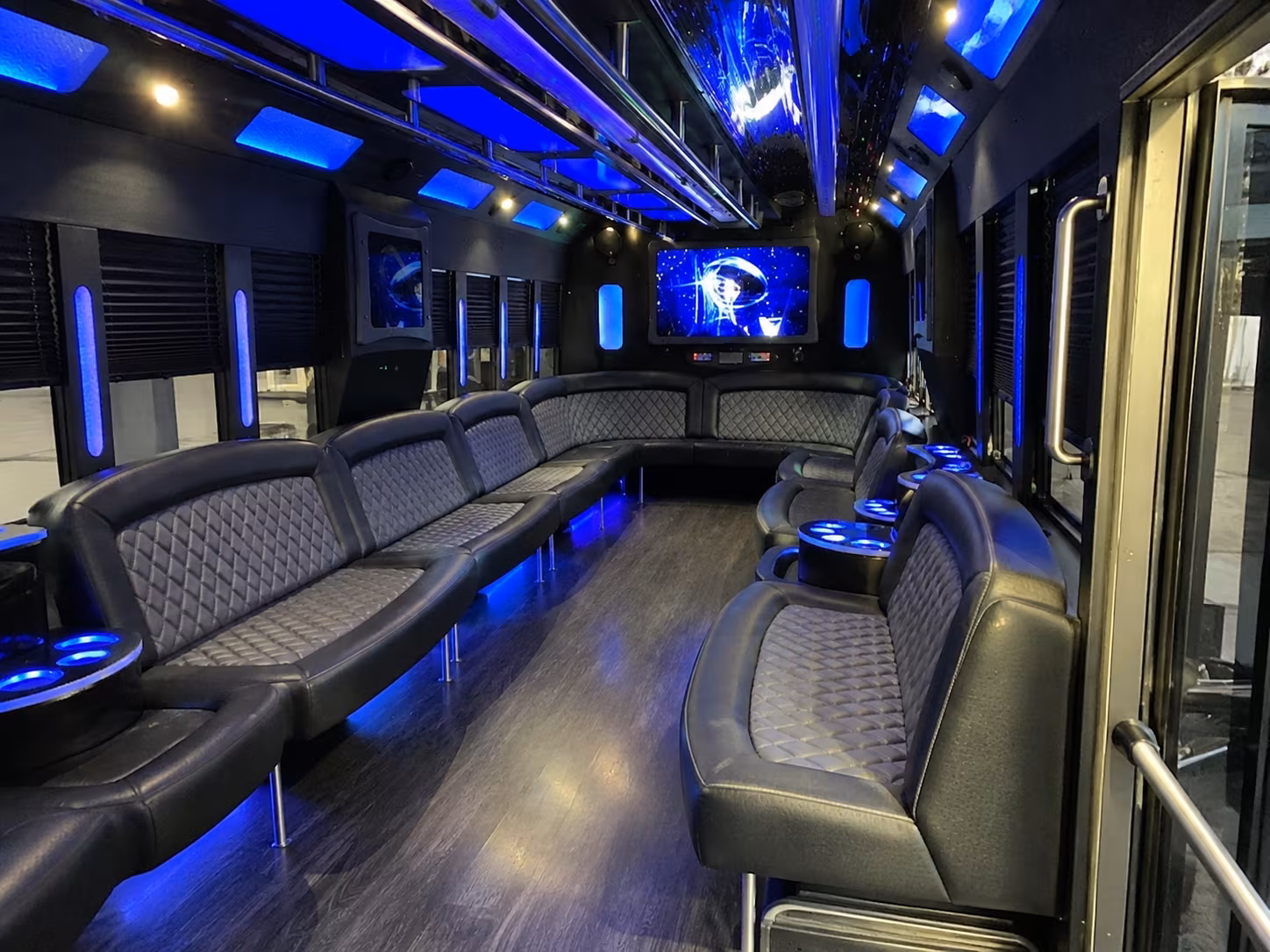 baltimore 28 passenger party bus interior