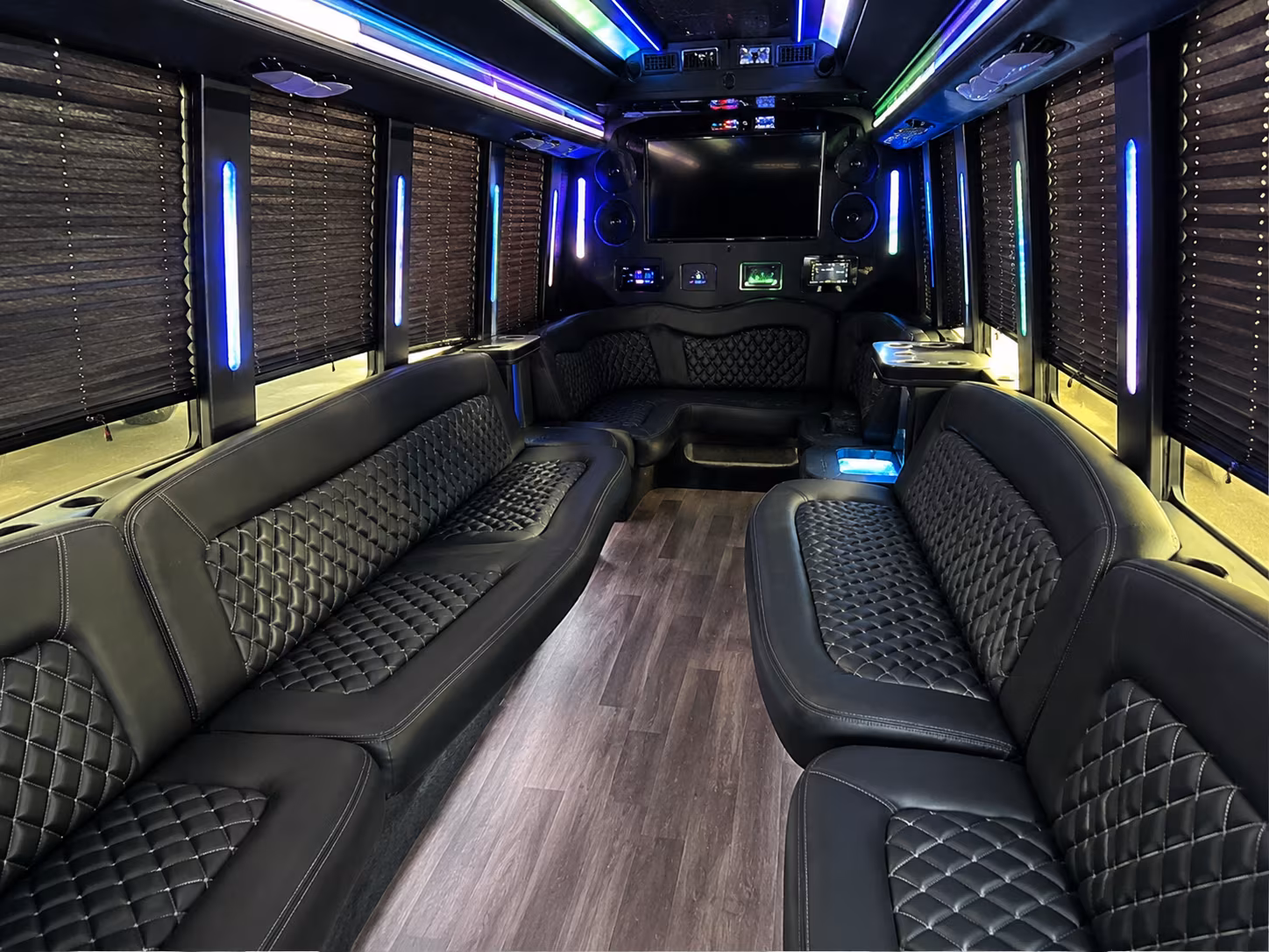 buses for evening convention events and off site dinners in baltimore