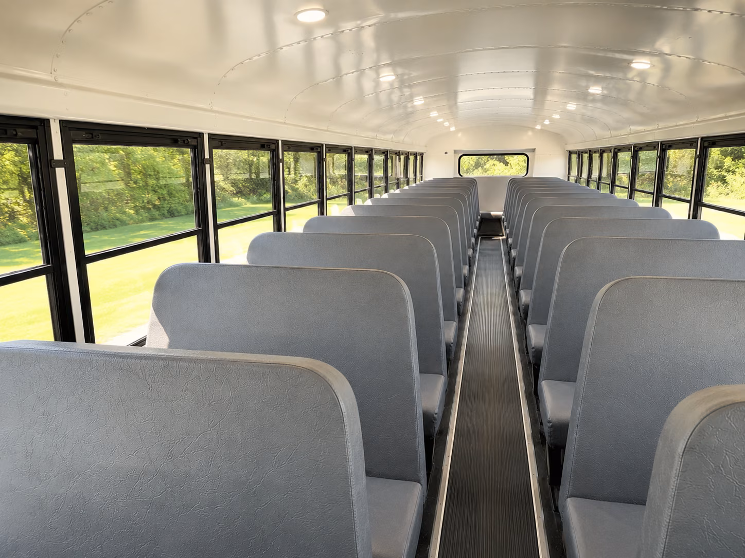school bus rentals for baltimore zoo and outdoor education field trips